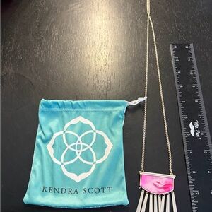 Kendra Scott Fuchsia and Gold Pendant Necklace